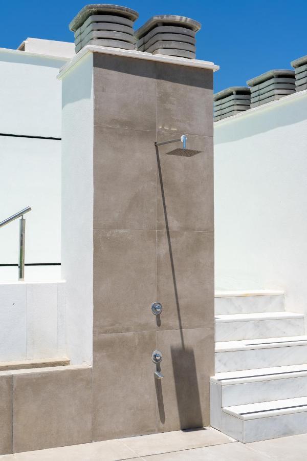 Limehome Sevilla Calle Torcuato Luca De Tena - Digital Access Luaran gambar